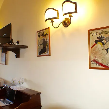 Palazzo Senape De Pace 3* 加利波利