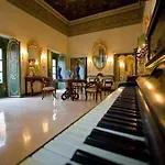 Palazzo Senape De Pace Bed & Breakfast