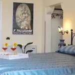 Palazzo Senape De Pace Bed & Breakfast Gallipolli
