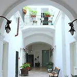 Palazzo Senape De Pace Bed & Breakfast Gallipolli
