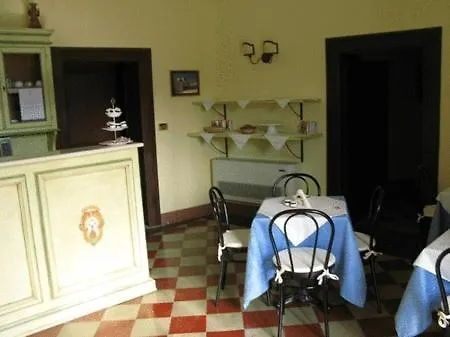Palazzo Senape De Pace Oda ve Kahvaltı