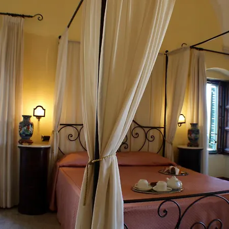 Palazzo Senape De Pace فندق مبيت وإفطار