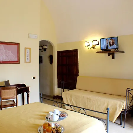 Palazzo Senape De Pace فندق مبيت وإفطار