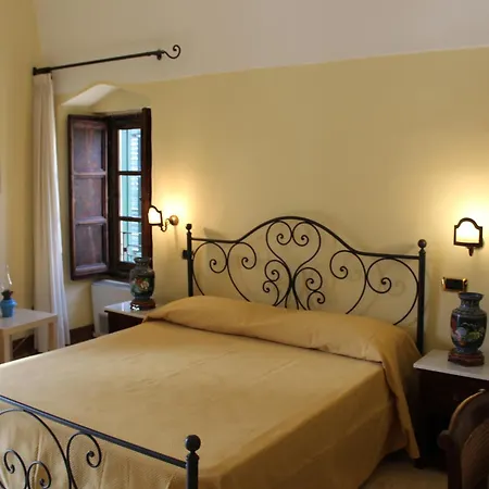 فندق مبيت وإفطار Palazzo Senape De Pace غالّيبولي