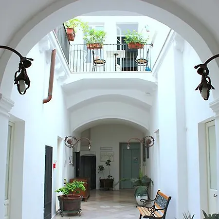 Palazzo Senape De Pace فندق مبيت وإفطار غالّيبولي