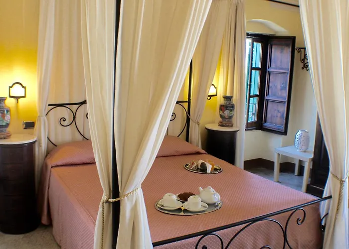 Palazzo Senape De Pace