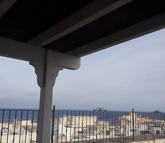 Palazzo Senape De Pace فندق مبيت وإفطار 3*